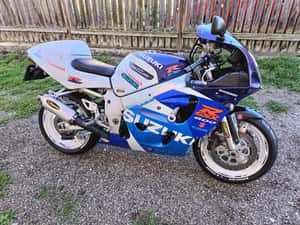 SUZUKI GSXR 600 ! ca NOU — miniatura 4