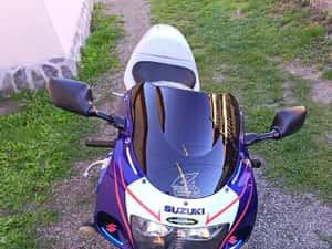 SUZUKI GSXR 600 ! ca NOU — miniatura 7