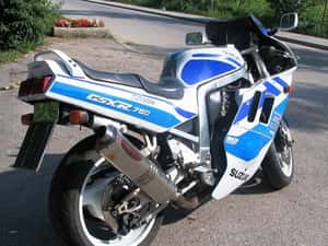 PIESE suzuki gsxr 750 / ulei / lichid — miniatura 7