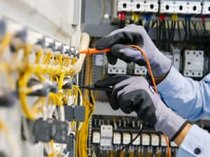  Angajăm Electrician – Domeniul Imobiliar (București Nord)