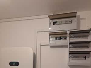 Inverter Huawei hibrid trifazic 8kw — miniatura 2