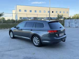 Volkswagen Passat ,1.6 tdi Dsg 7 , Led Xenon Front Assist , Incalzire , Carte Service + Raport istoric Km !! — miniatura 6