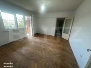 Apartament 4 camere, 79 mp utili, Micro 16