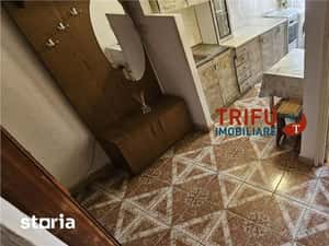 Garsoniera de inchiriat Cetate ! — miniatura 5