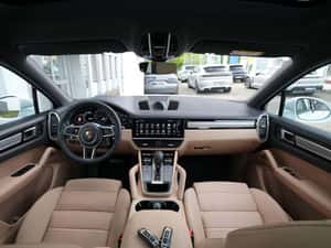 Porsche Cayenne Hibrid 462 cp - 61.210 km — miniatura 3