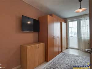 Apartament 2 camere,improspatat, decomandat,balcon,pivnita,Targu Secui — miniatura 3