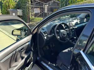 Urgent! Vand AUDI A4, capacitate 1896, 375.000 km, motorina, 2005 — miniatura 4