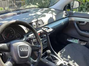 Urgent! Vand AUDI A4, capacitate 1896, 375.000 km, motorina, 2005 — miniatura 5