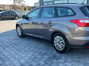 Ford Focus 1.6 TDCI Trend - 3.999 EUR — miniatura 6