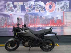 Motocicleta Husqvarna Svartpilen 125 '24 SH — miniatura 5