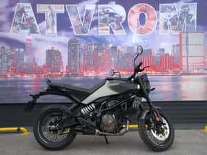 Motocicleta Husqvarna Svartpilen 125 '24 SH — miniatura 10
