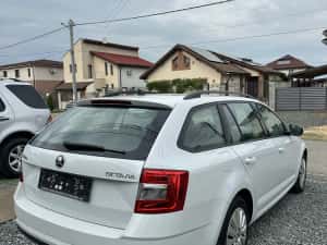 Skoda Octavia 3 / Facelift / 2020 / Euro 6 / Carplay — miniatura 3