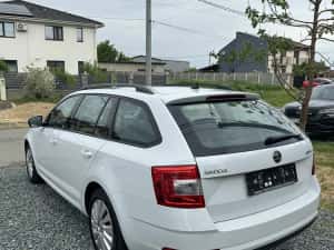 Skoda Octavia 3 / Facelift / 2020 / Euro 6 / Carplay — miniatura 4