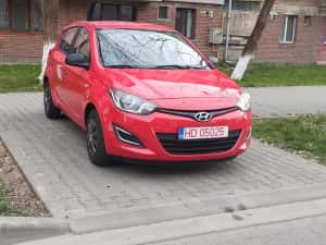 Hyundai i20 an 2013 motor 1.2 benzina euro 5 — miniatura 9