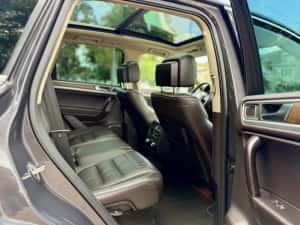• Volkswagen Touareg 2012 / Extra full / Perne • Dynaudio / Parc Auto • RATE • Garantie • — miniatura 9