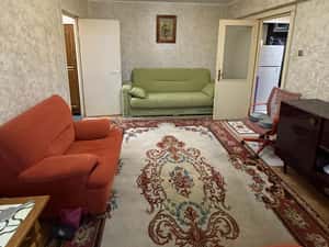 Apartament cu 3 camere semidecomandate, Centru — miniatura 4