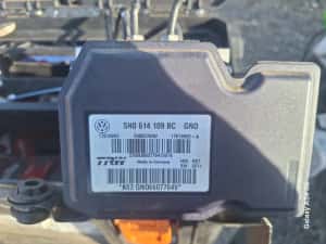 Pompa ABS VW cod 5N0 614 517 L 5N0 614 517 N 5N0 614  109 BC — miniatura 4