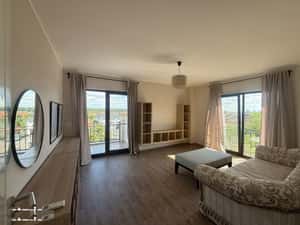 Apartament proaspat renovat 2 camere, 2 locuri de parcare, Dumbravita