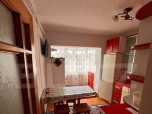 Apartament 2 camere, 42.50 mp, decomandat, zona Burdujeni — miniatura 3