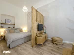 Apartament ultrafinisat, clădire monument istoric – Central — miniatura 4