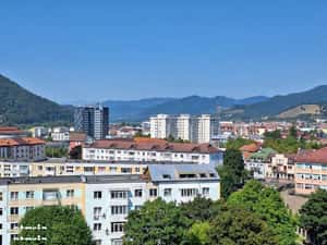 Apartament de inchiriat - 2 camere ultracentral, Piatra Neamt — miniatura 2