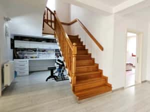 Proprietate de exceptie,oaza de confort-Vila mobilata si utilata,plus anexa si teren,mun.P.Neamt — miniatura 3