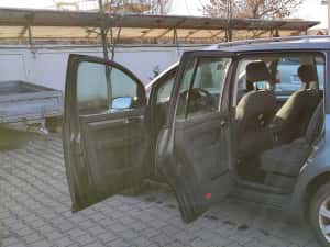 VW Touran 1.9 AVQ — miniatura 4