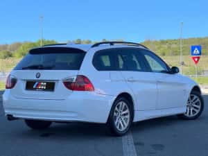 Bmw 320 D Douring 163CP  automat, navi, xenon, pano — miniatura 10