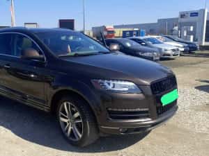 Vand Audi Q7  ,motor 3000mc 7 locuri,Tip tronic model 4L stil American — miniatura 9