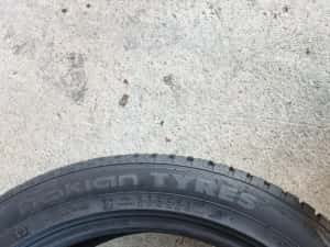 2 anvelope allseason NOKIAN 235/45/19 dot 2021 pret per bucata — miniatura 2