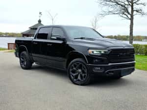 2021 dodge ram Limited  V8 5.7 L E-Torque