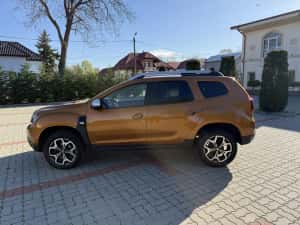 Dacia Duster 1.3 benzina 130 cp CLIMATRONIK Navi Camera 360 — miniatura 7