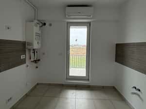 3 CAMERE/ACTE GATA/ 8 MINUTE METROU TECLU — miniatura 5