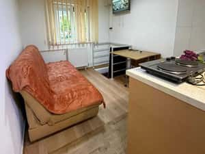 Proprietar inchiriez garsoniera in zona Dacia — miniatura 3