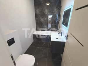 Apartament intabulat 3 camere 2 bai 1 parcare - decomandat in Sibiu — miniatura 8