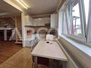 Apartament 4 camere 100 mp utili de vanzare in Sibiu zona Strand — miniatura 4