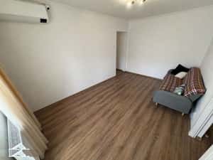 Apartament 2 camere zona Casa de Cultura cu Centrala