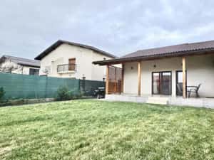 Duplex cu 3 camere | Pozitie ideala | mutare imediata in Mosnita