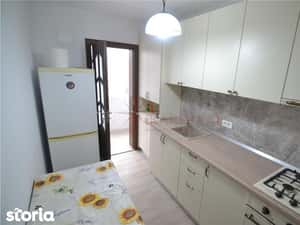 Inchiriere apartament 3 camere decomandat etajul 1 ,Florilor — miniatura 6
