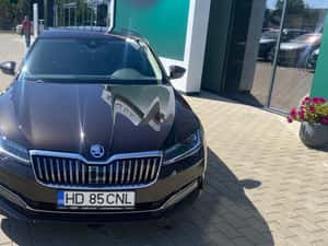 Skoda Superb 2.0 TDI 4x4 Laurin & Klement – Sedan Premium — miniatura 3