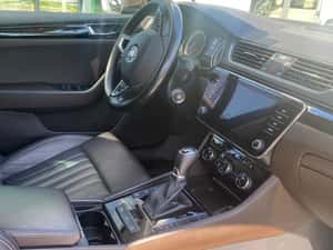 Skoda Superb 2.0 TDI 4x4 Laurin & Klement – Sedan Premium — miniatura 7