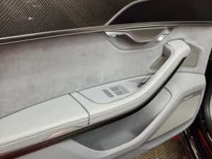 AUDI S8 4.0-571cp — miniatura 8