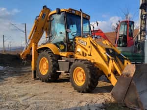 Inchiriez mini excavator buldoexcavator dumper bascula cilindru — miniatura 10