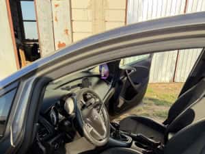 Opel astra J  2017 — miniatura 4
