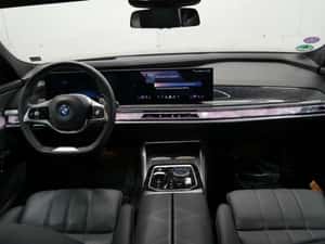 BMW 750 Hibrid Second-hand 2024 — miniatura 7