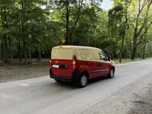Opel Combo 1.3 Disel Caddy 2019 Clima Navi CarPlay senzori de parcare carlig remorcare Euro 6 130.000 km — miniatura 5