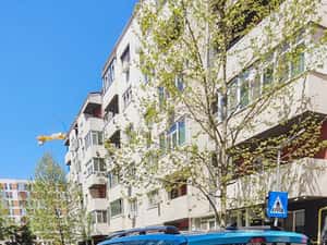 Ford Tourneo Connect 2023 - 47.838 km - 28.000 EUR — miniatura 6