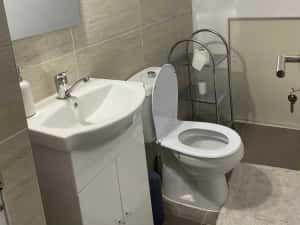 Apartament 4 camere  de vanzare - Zona Vivo — miniatura 8