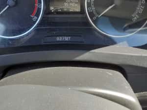 Skoda Rapid avariata — miniatura 5