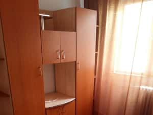 Garsoniera mobilata si utilata in bloc de apartamente — miniatura 4